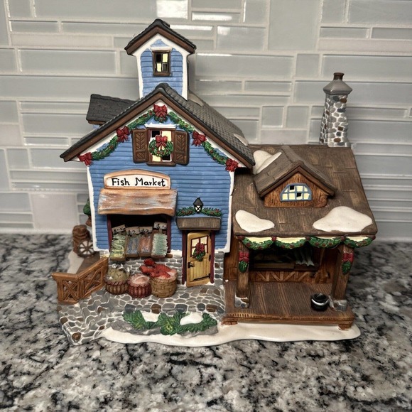 Harborside Village Limited Edition- Porcelain "Fish Market" House O’Well 2002. - Picture 1 of 10
